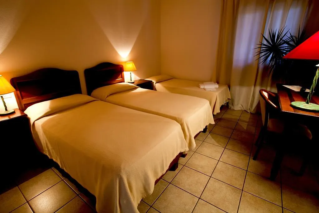 Hotel Moderno Olbia 3*,